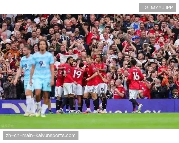 曼联2-1逆转利物浦球迷赛后表态引发热议：绝杀背后隐藏的深层次情感与争议