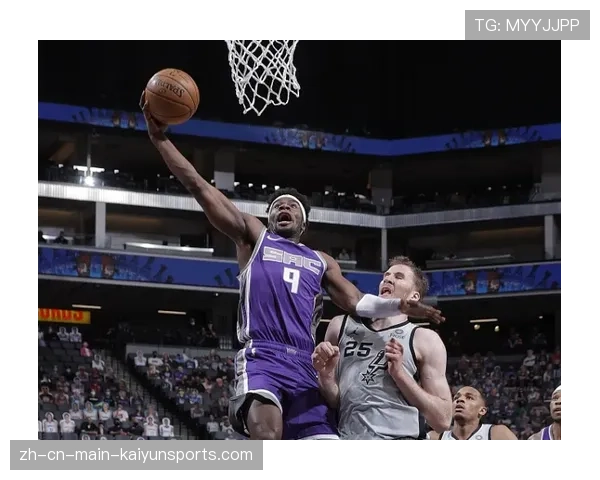 国王进攻火力全开但防守松散 对攻大战中难以控制节奏